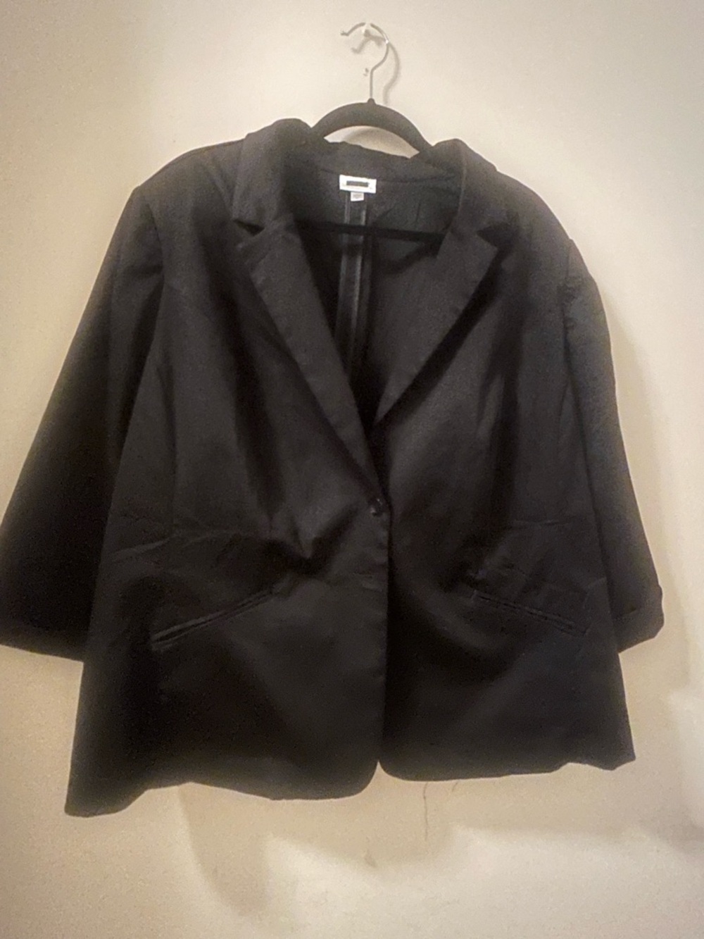 Women’s Avenue Black 3/4 Sleeve Blazer Jacket - Classic Tailored. Size 24